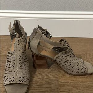 Indigo Women's Taupe Heeled Sandals